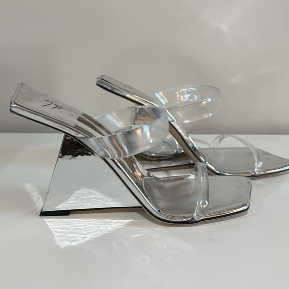 Giuseppe Zanotti reflective clear wedge heel - Picture 3 of 6